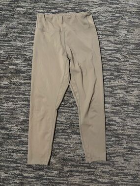 Woman’s High-Waist Performance Pants in army green